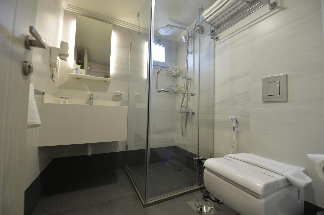 Zett Hotel Dżunija Zewnętrze zdjęcie